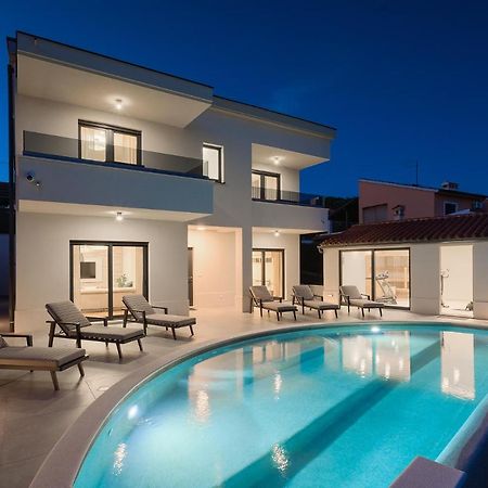 Villa Cascada Muntić Zewnętrze zdjęcie