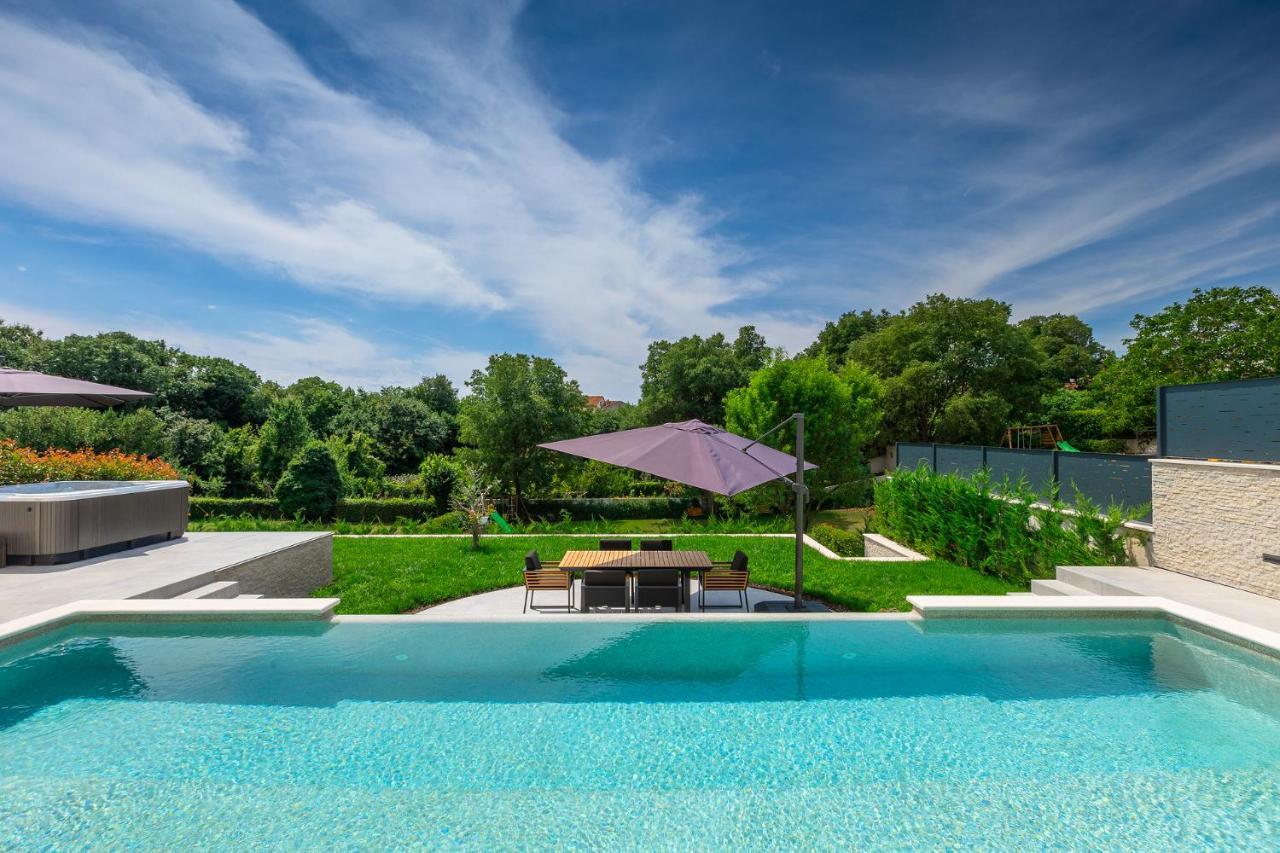 Villa Cascada Muntić Zewnętrze zdjęcie